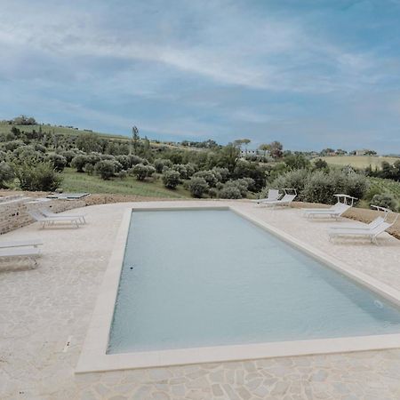 Agriturismo Qui Voglio 蒙特罗伯托 外观 照片