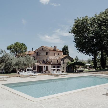 Agriturismo Qui Voglio 蒙特罗伯托 外观 照片