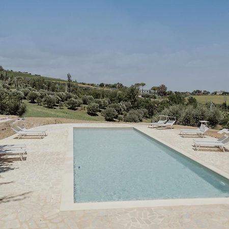 Agriturismo Qui Voglio 蒙特罗伯托 外观 照片