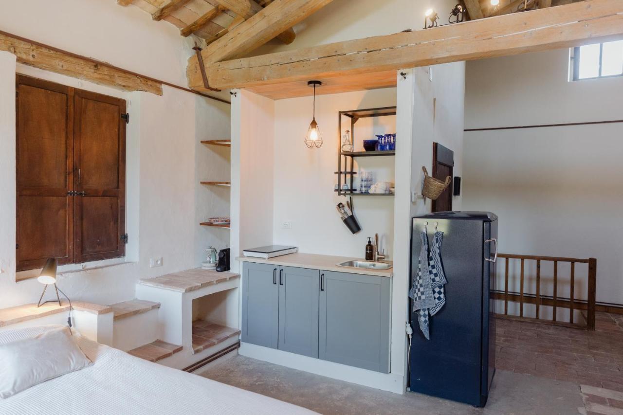 Agriturismo Qui Voglio 蒙特罗伯托 外观 照片