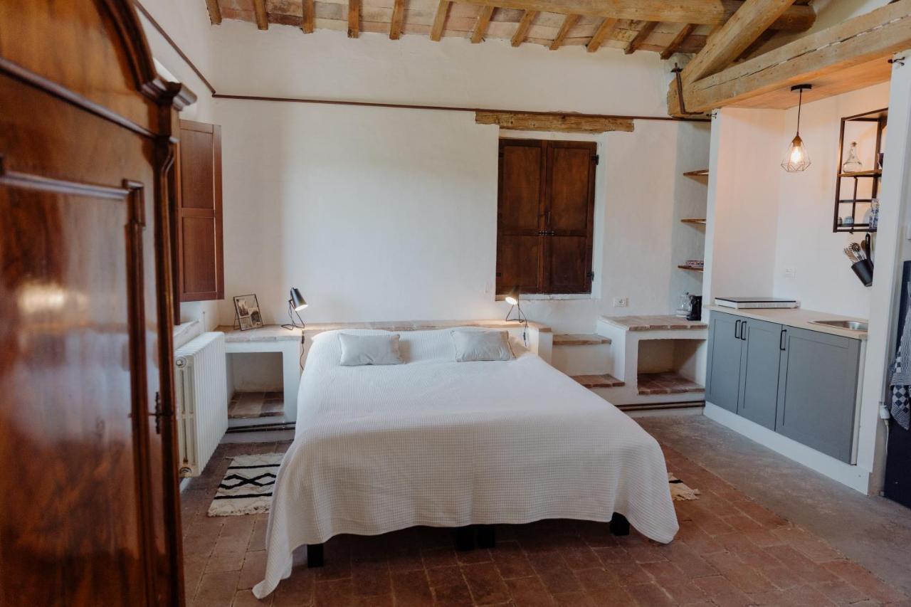Agriturismo Qui Voglio 蒙特罗伯托 外观 照片