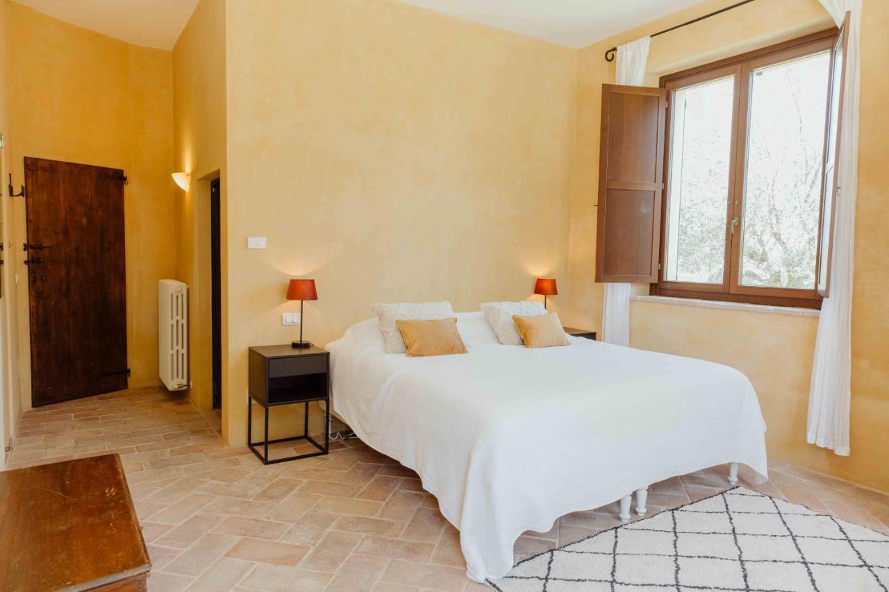 Agriturismo Qui Voglio 蒙特罗伯托 外观 照片