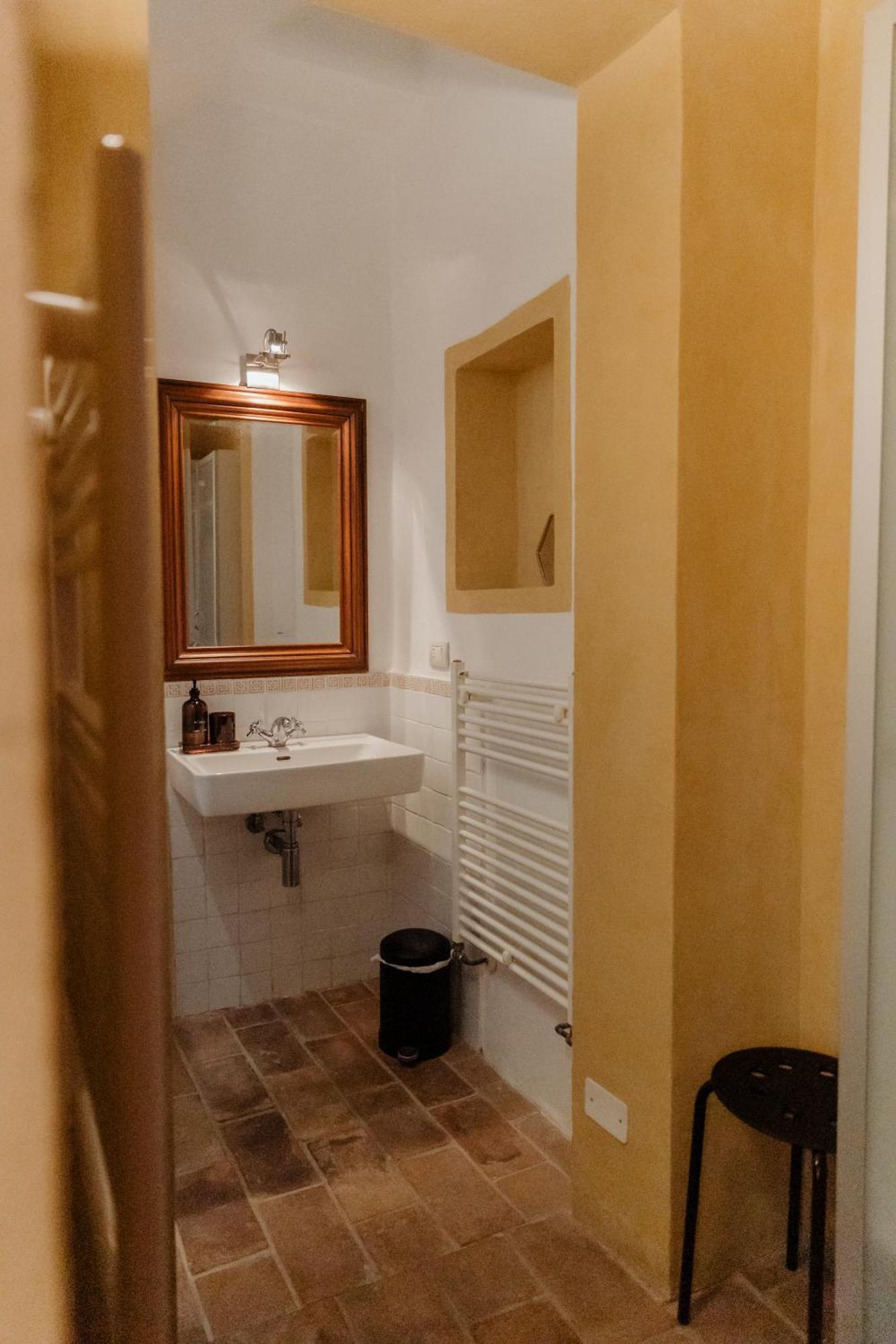 Agriturismo Qui Voglio 蒙特罗伯托 外观 照片