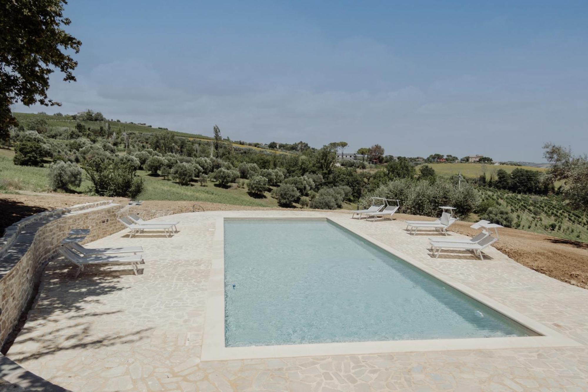 Agriturismo Qui Voglio 蒙特罗伯托 外观 照片